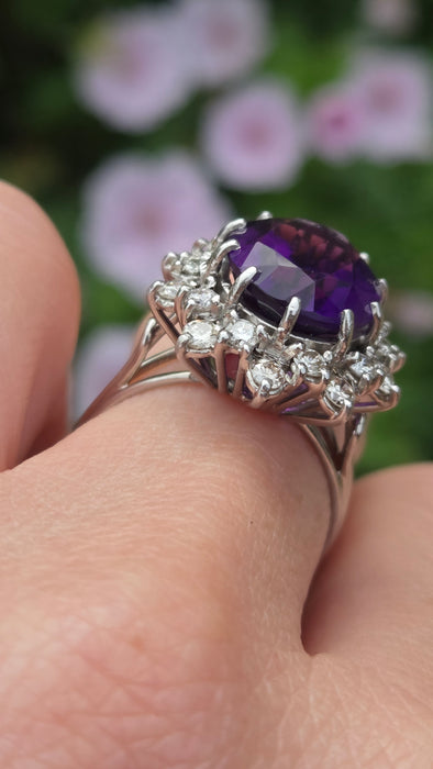 Vintage: 18ct White Gold Amethyst & Diamond Cluster Ring — 7.00ct Amethyst / 1.20ct Diamonds