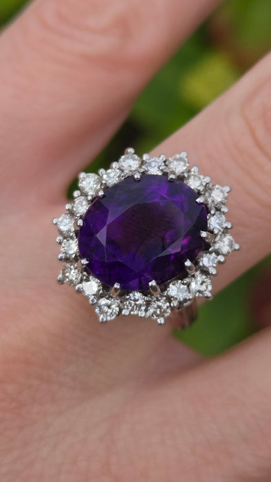 Vintage: 18ct White Gold Amethyst & Diamond Cluster Ring — 7.00ct Amethyst / 1.20ct Diamonds