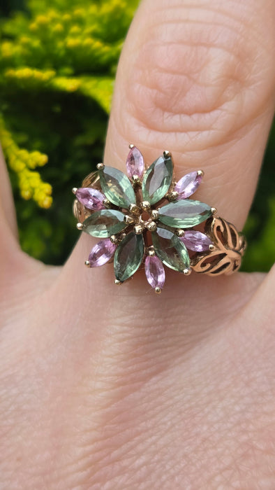 Vintage: 9ct Yellow Gold Green & Pink Sapphire Floral Ring