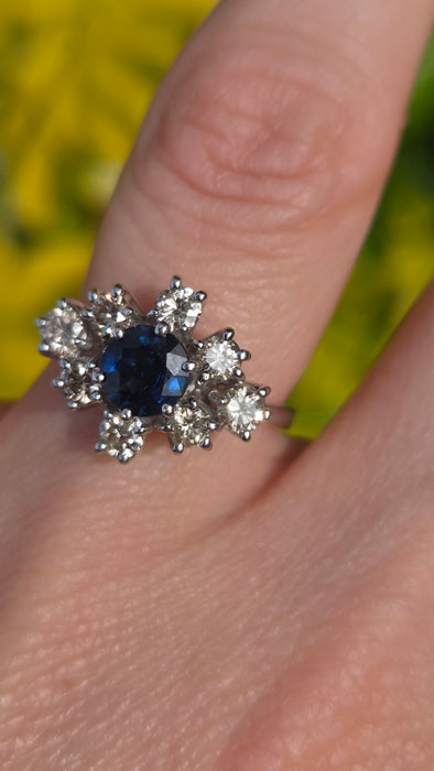 Vintage: 18ct White Gold Sapphire & Diamond Cluster Ring — 0.95ct Sapphire / 0.80ct Diamonds
