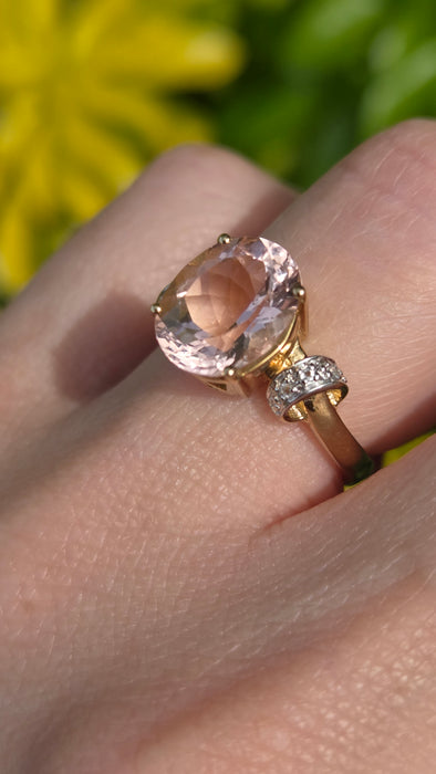 Vintage: 9ct Yellow Gold Morganite & Glacier Topaz Ring