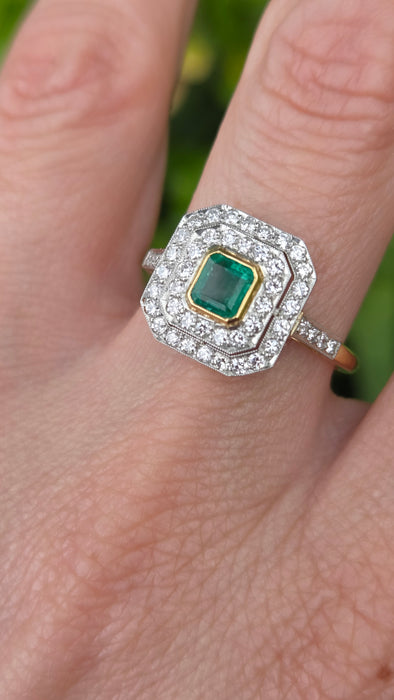 Boodles: Vintage 18ct Yellow Gold Emerald & Diamond Dress Ring — 0.50ct & 0.50ct — From 1989