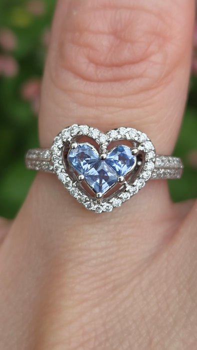 Vintage: 18ct White Gold Ceylon Sapphire & Diamond Heart Cluster Ring — 0.44ct & 0.30ct