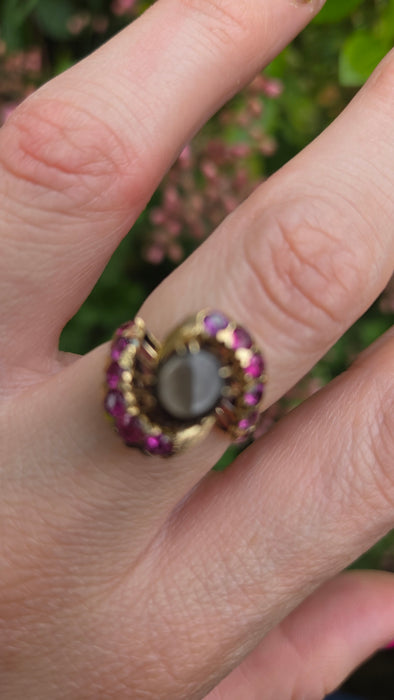 Vintage: 18ct Yellow Gold Blue Sapphire & Red Topaz Swirl Cluster Ring