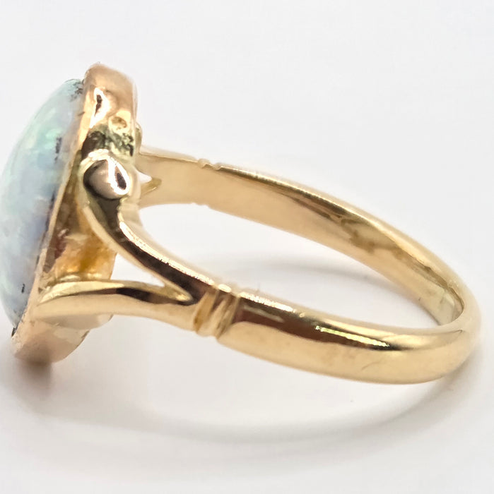 Vintage: 18ct Yellow Gold Opal Solitaire Ring — From 1958