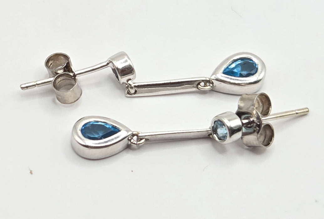 Vintage: 9ct White Gold Blue Topaz Drop Earrings