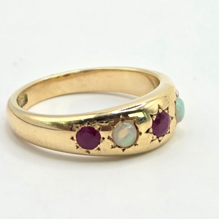Antique: 9ct Yellow Gold Opal & Garnet Five Stone Gypsy Ring