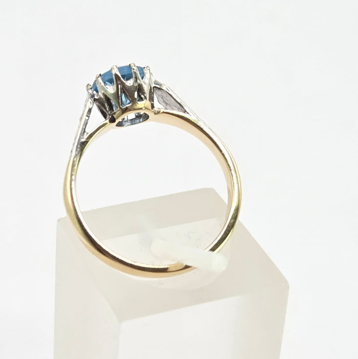 Vintage: 9ct Yellow Gold Blue Topaz Solitaire Ring — From 1956