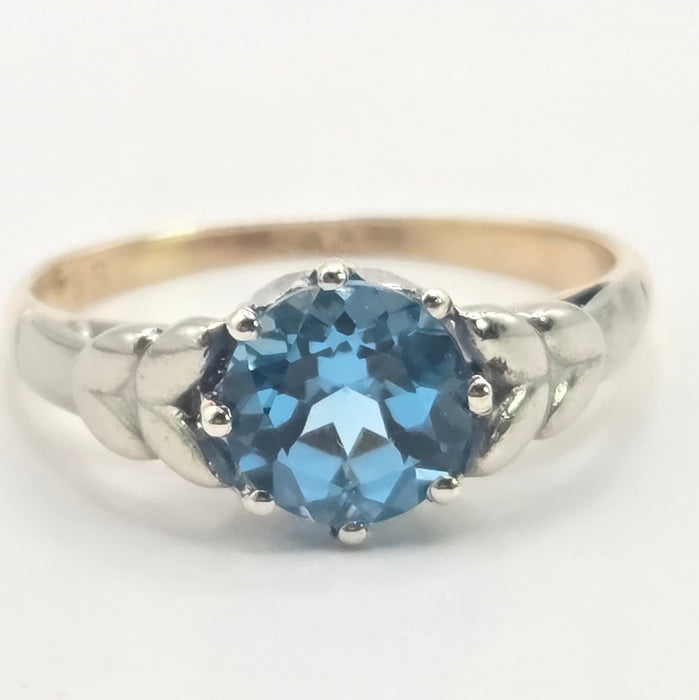Vintage: 9ct Two-Tone Gold London Blue Topaz Solitaire Ring