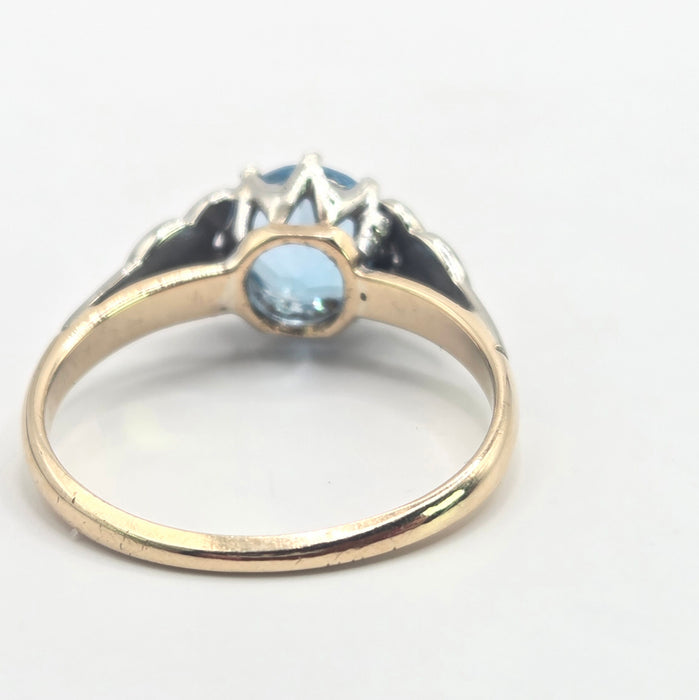 Vintage: 9ct Two-Tone Gold London Blue Topaz Solitaire Ring