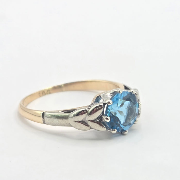 Vintage: 9ct Two-Tone Gold London Blue Topaz Solitaire Ring