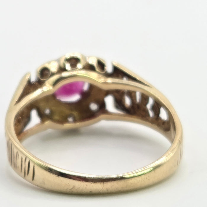 Vintage: 9ct Yellow Gold Ruby & Diamond Art Deco Target-Style Cluster Ring — From 1979