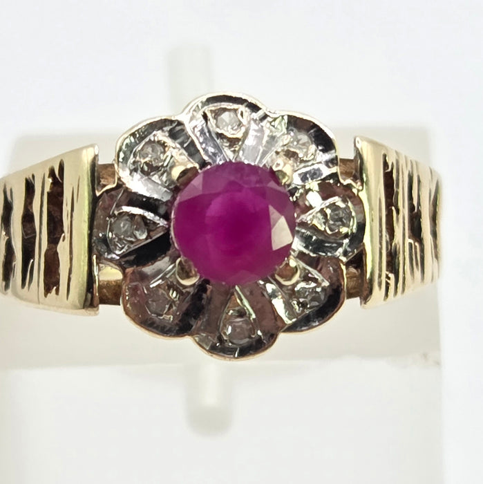 Vintage: 9ct Yellow Gold Ruby & Diamond Art Deco Target-Style Cluster Ring — From 1979