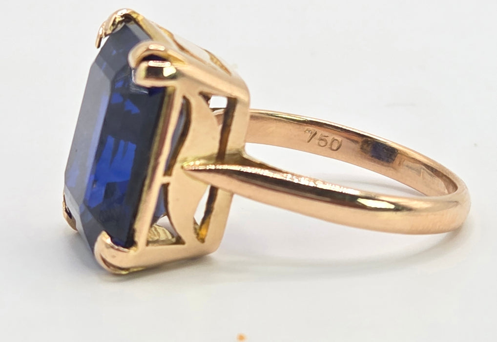 Vintage: 18ct Yellow Gold Sapphire Solitaire Cocktail Ring