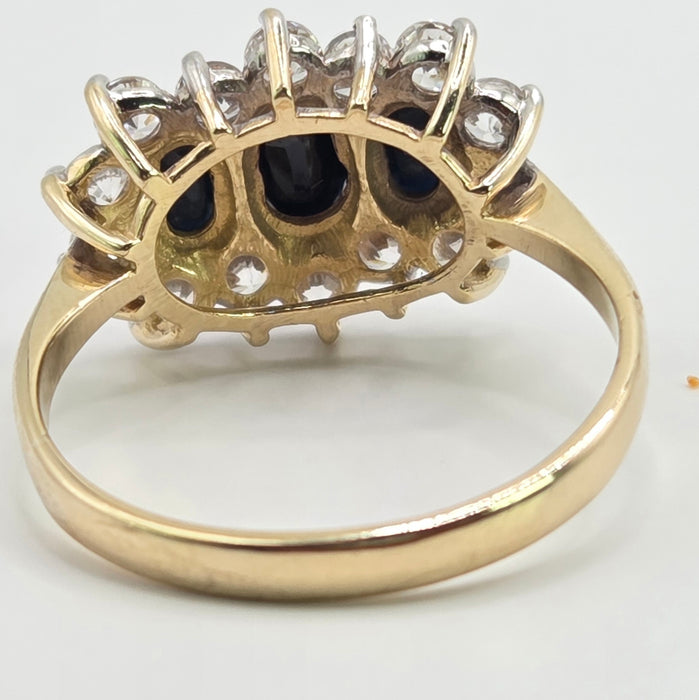 Vintage: 9ct Yellow Gold Sapphire & Simulated Diamond Cluster Ring