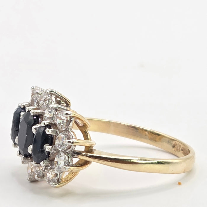 Vintage: 9ct Yellow Gold Sapphire & Simulated Diamond Cluster Ring
