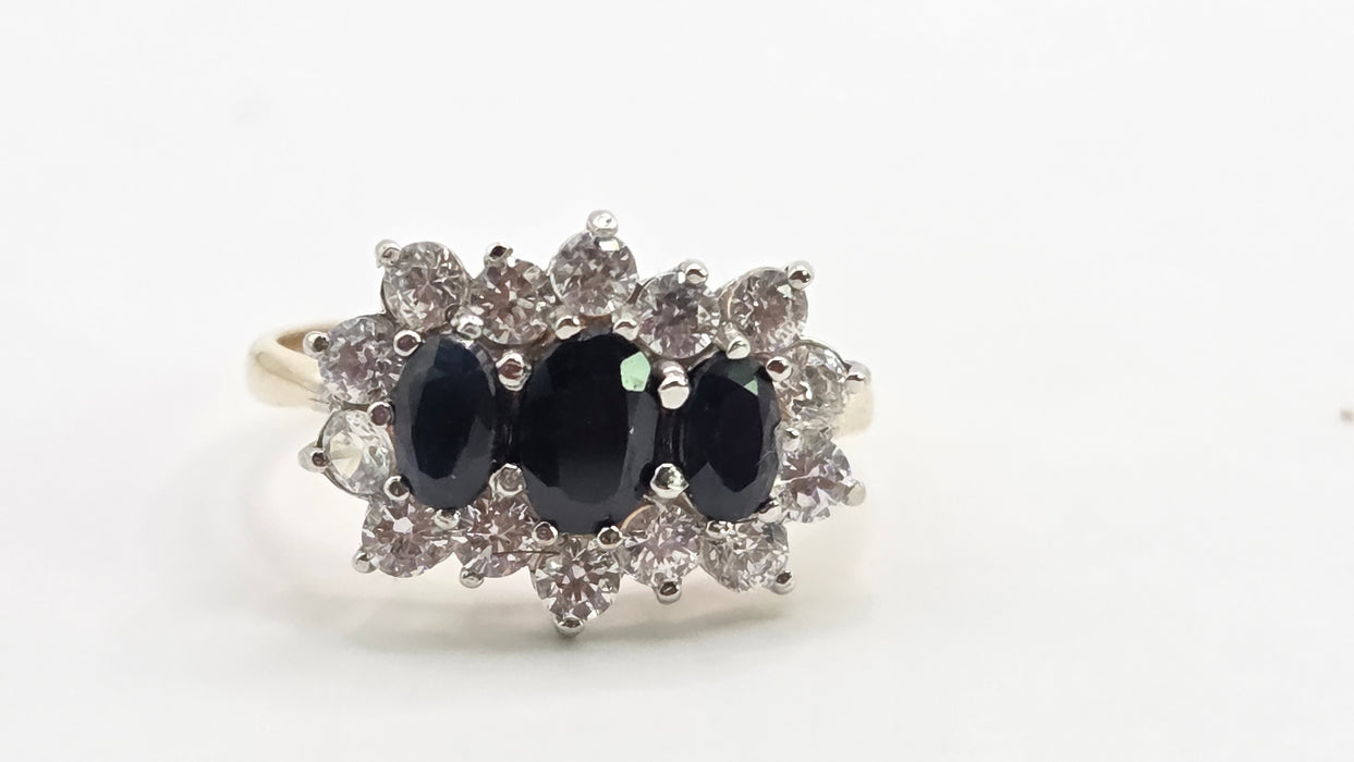 Vintage: 9ct Yellow Gold Sapphire & Simulated Diamond Cluster Ring