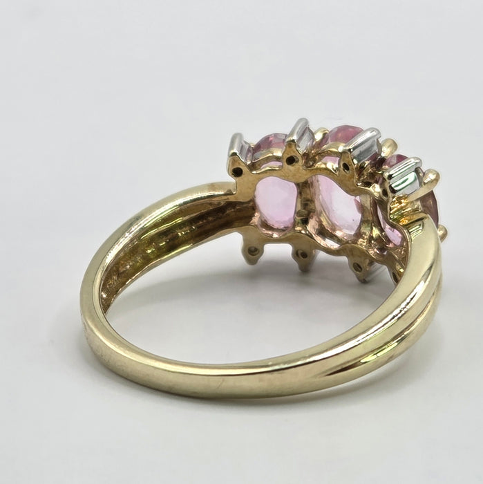 Vintage: 9ct Yellow Gold Ruby & Diamond Dress Ring