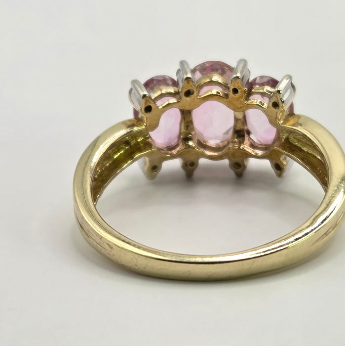 Vintage: 9ct Yellow Gold Ruby & Diamond Dress Ring