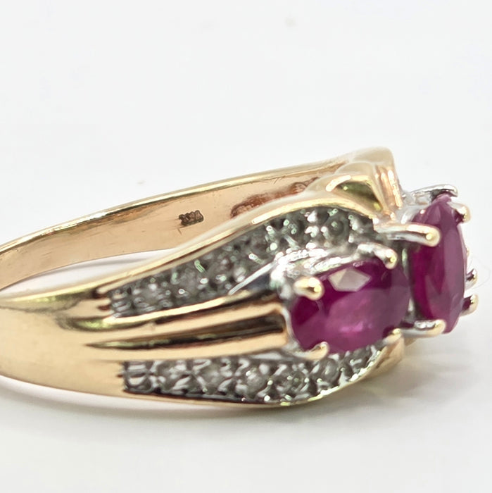 Vintage: 9ct Yellow Gold Ruby & Diamond Cocktail Ring — 0.20ct