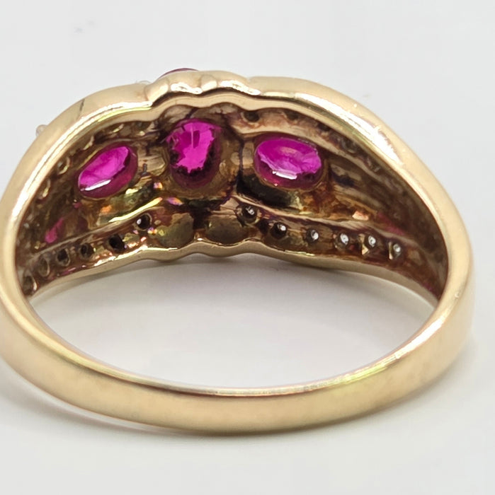 Vintage: 9ct Yellow Gold Ruby & Diamond Cocktail Ring — 0.20ct