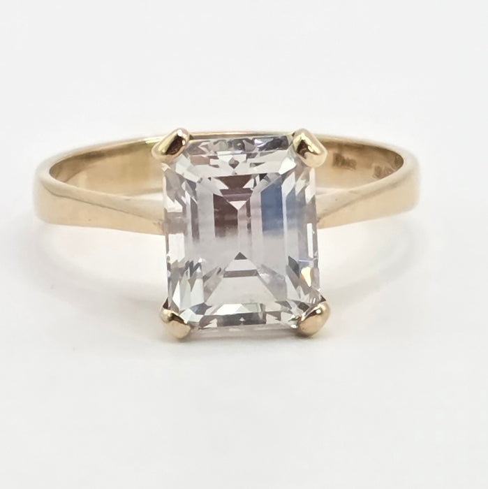 Vintage: 9ct Yellow Gold Goshenite Solitaire Ring — From 1986