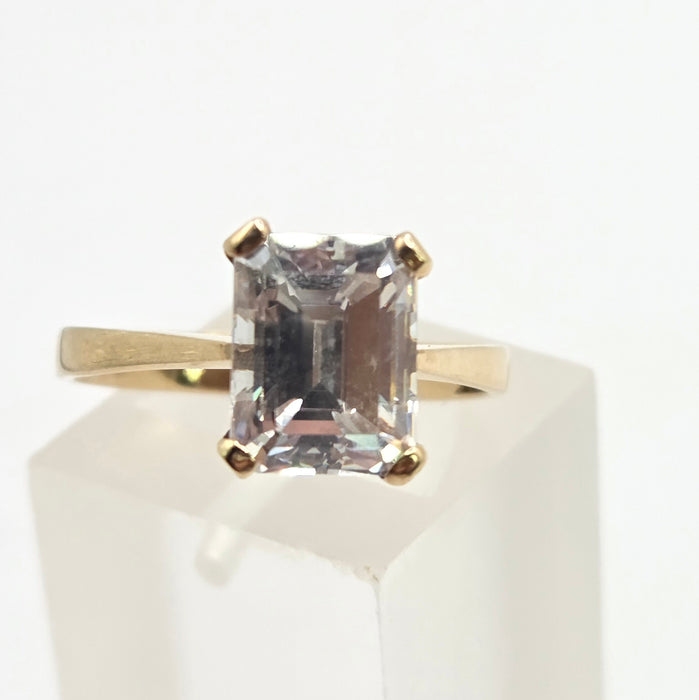 Vintage: 9ct Yellow Gold Goshenite Solitaire Ring — From 1986
