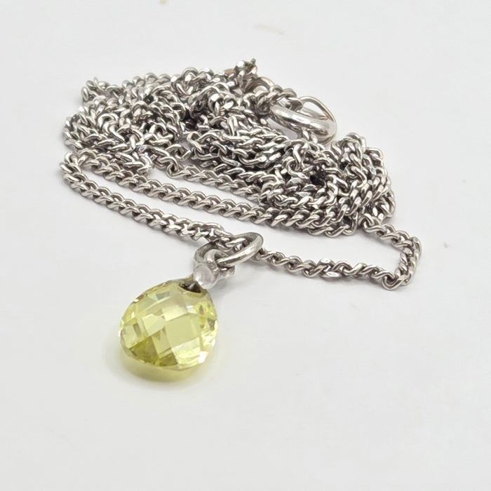 Vintage: 9ct White Gold Peridot Pendant and Chain