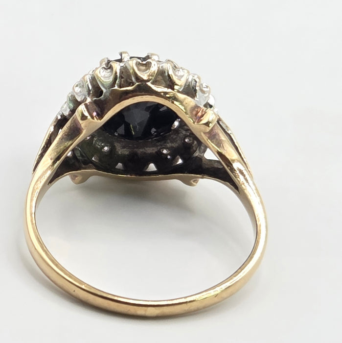 Vintage: 9ct Yellow Gold Sapphire & Diamond Oval Cluster Ring