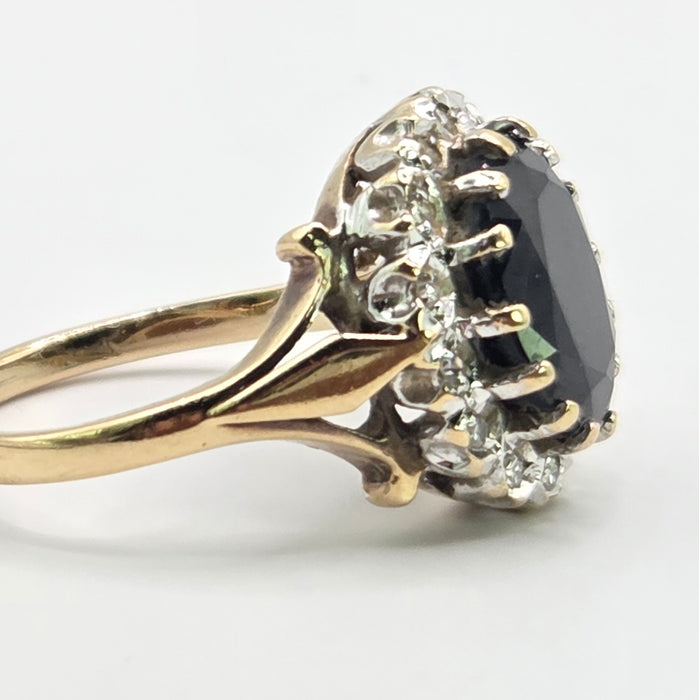 Vintage: 9ct Yellow Gold Sapphire & Diamond Oval Cluster Ring
