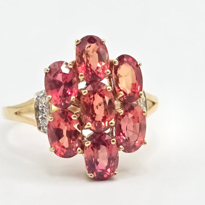 Vintage: 18ct Yellow Gold Padparadscha Sapphire & Diamond Ring