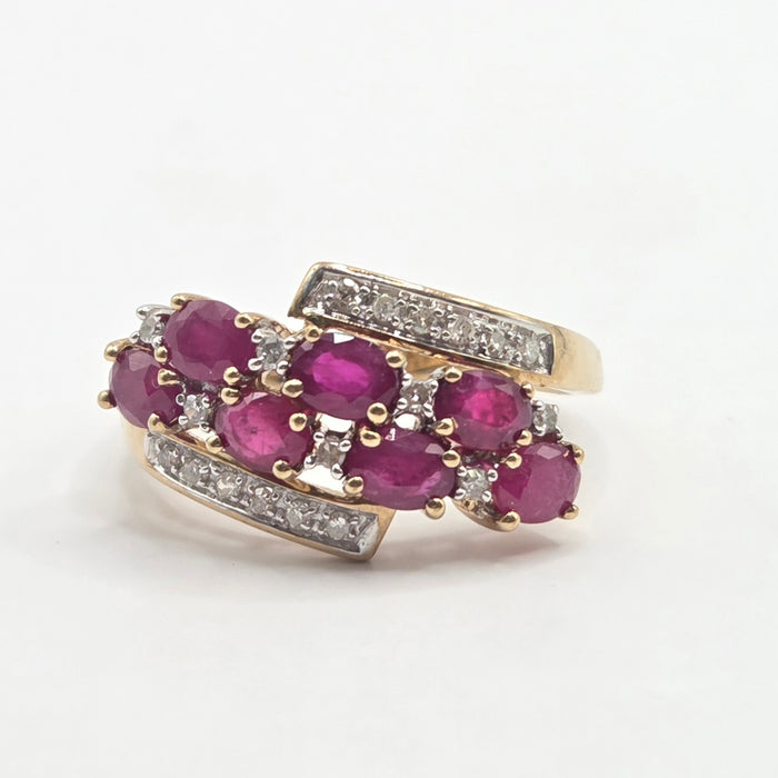 Vintage: 9ct Yellow Gold Ruby & Diamond Crossover Ring