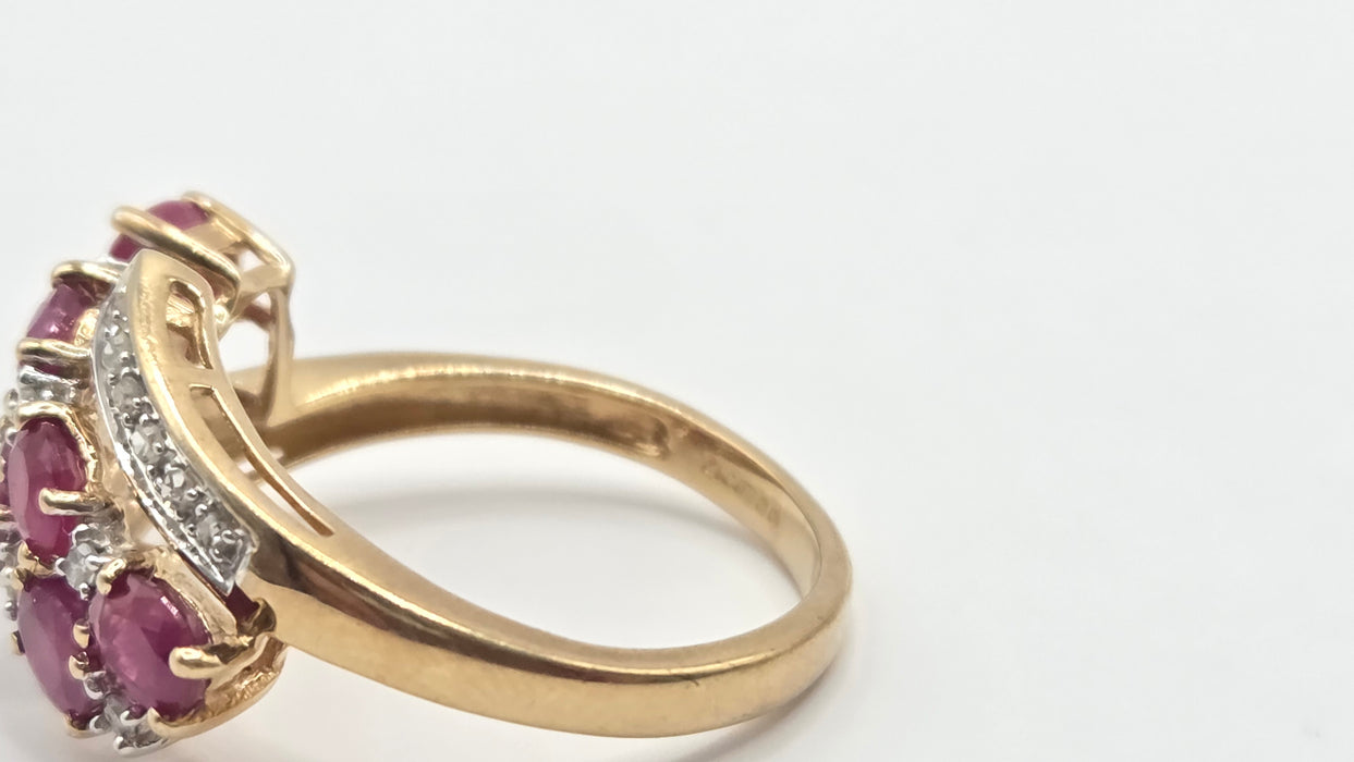 Vintage: 9ct Yellow Gold Ruby & Diamond Crossover Ring