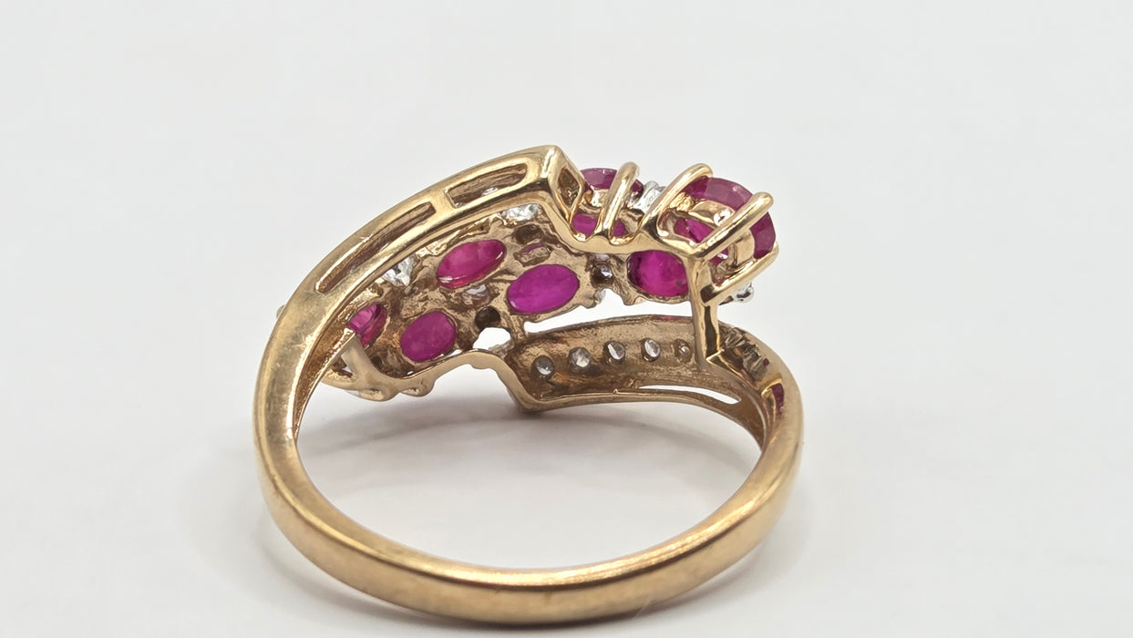 Vintage: 9ct Yellow Gold Ruby & Diamond Crossover Ring