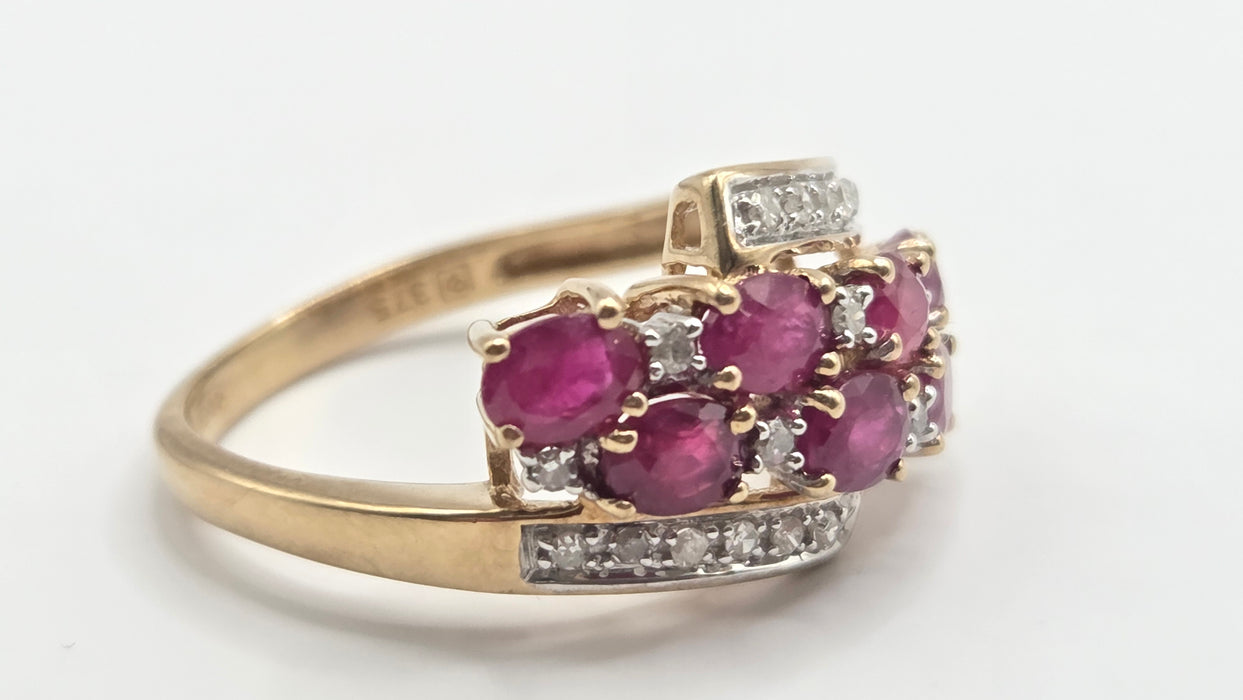 Vintage: 9ct Yellow Gold Ruby & Diamond Crossover Ring