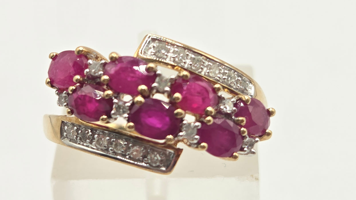 Vintage: 9ct Yellow Gold Ruby & Diamond Crossover Ring