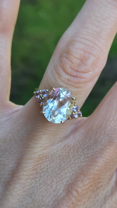 Vintage: 9ct Yellow Gold Pale Blue Topaz & Amethyst Cluster Ring