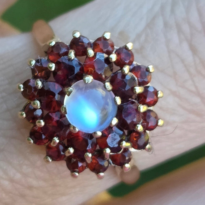 Vintage: Rare: 9ct Gold Moonstone & 24 Garnet Cluster Ring — From 1974