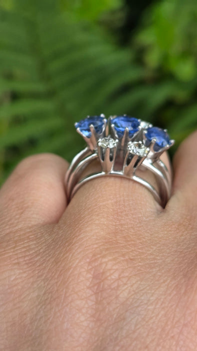 Vintage: 18ct White Gold Sapphire & Diamond Cocktail Ring — 2.90ct & 0.74ct