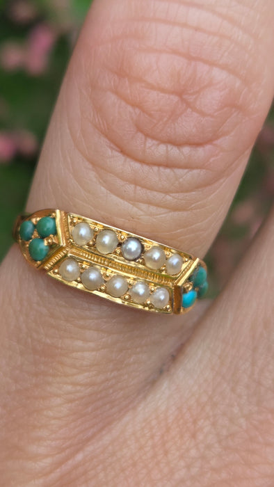 Vintage: 9ct Gold Turquoise & Seed Pearl Tiered Ring — From 1948