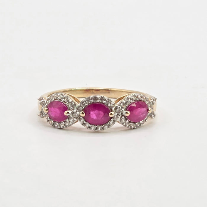 Vintage: 9ct Yellow Gold Ruby & Diamond Triple Halo Cluster Ring