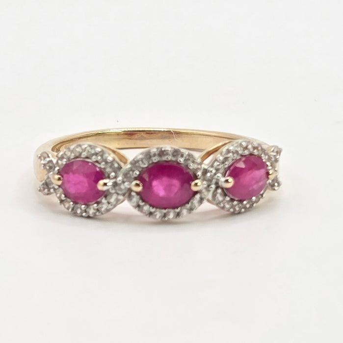Vintage: 9ct Yellow Gold Ruby & Diamond Triple Halo Cluster Ring