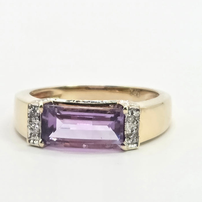 Vintage: 9ct Yellow Gold Rectangular Amethyst & Diamond Dress Ring