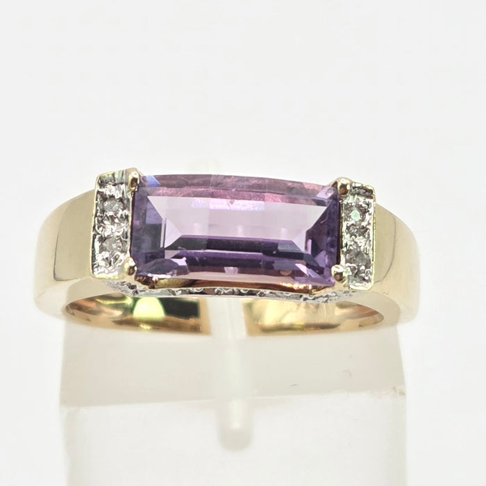 Vintage: 9ct Yellow Gold Rectangular Amethyst & Diamond Dress Ring