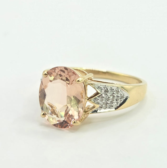 Vintage: 9ct Yellow Gold Oval Morganite & Diamond Solitaire Ring