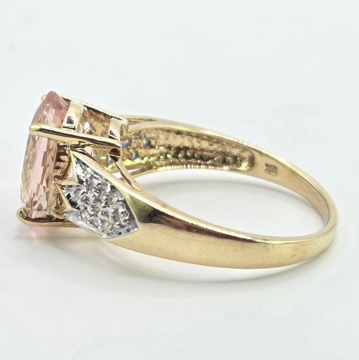 Vintage: 9ct Yellow Gold Oval Morganite & Diamond Solitaire Ring
