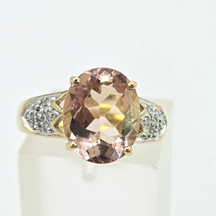 Vintage: 9ct Yellow Gold Oval Morganite & Diamond Solitaire Ring