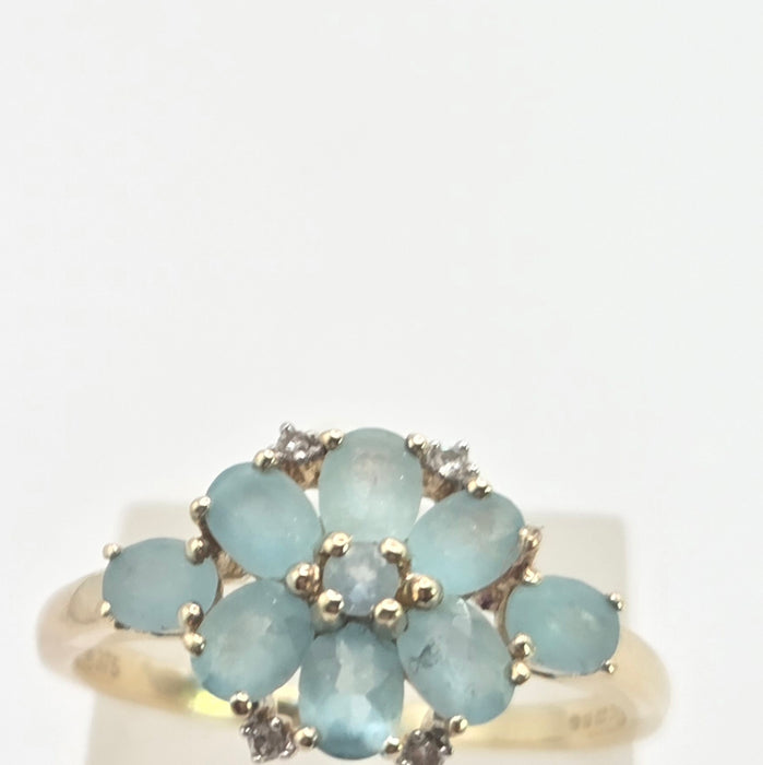Vintage: 9ct Yellow Gold Aquamarine & Diamond Floral Cluster Ring