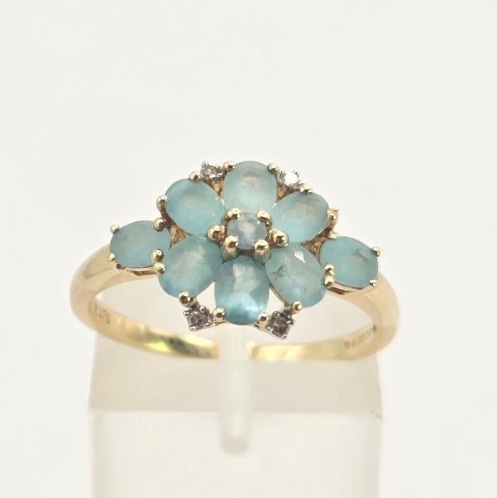Vintage: 9ct Yellow Gold Aquamarine & Diamond Floral Cluster Ring