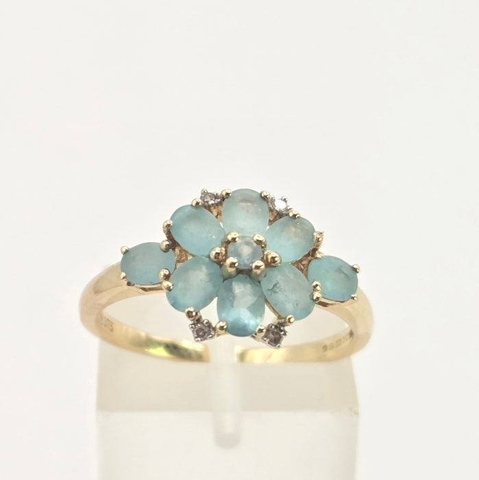 Vintage: 9ct Yellow Gold Aquamarine & Diamond Floral Cluster Ring